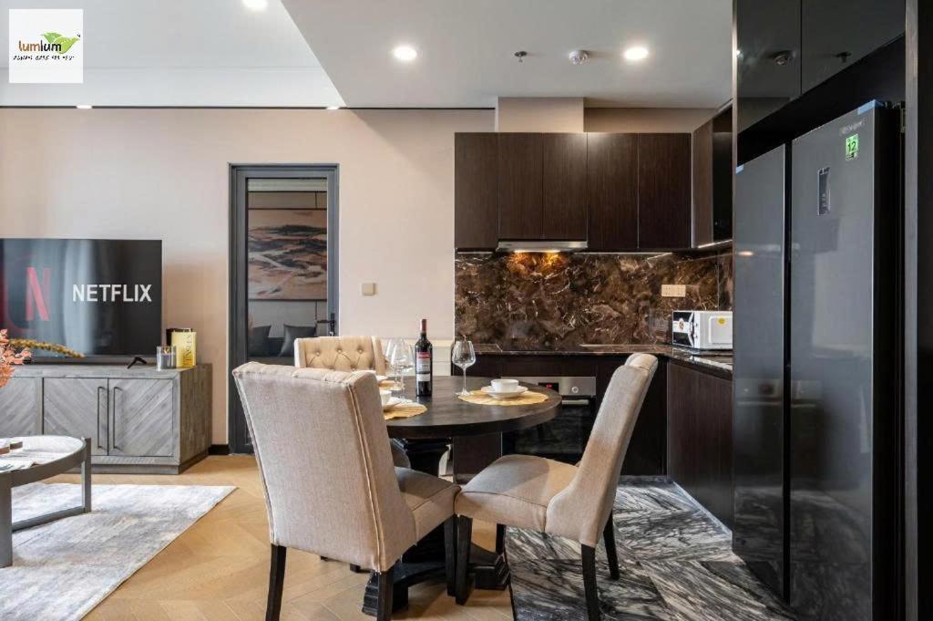 The Lumiere Riverside Residence Apartment Хошимин Экстерьер фото